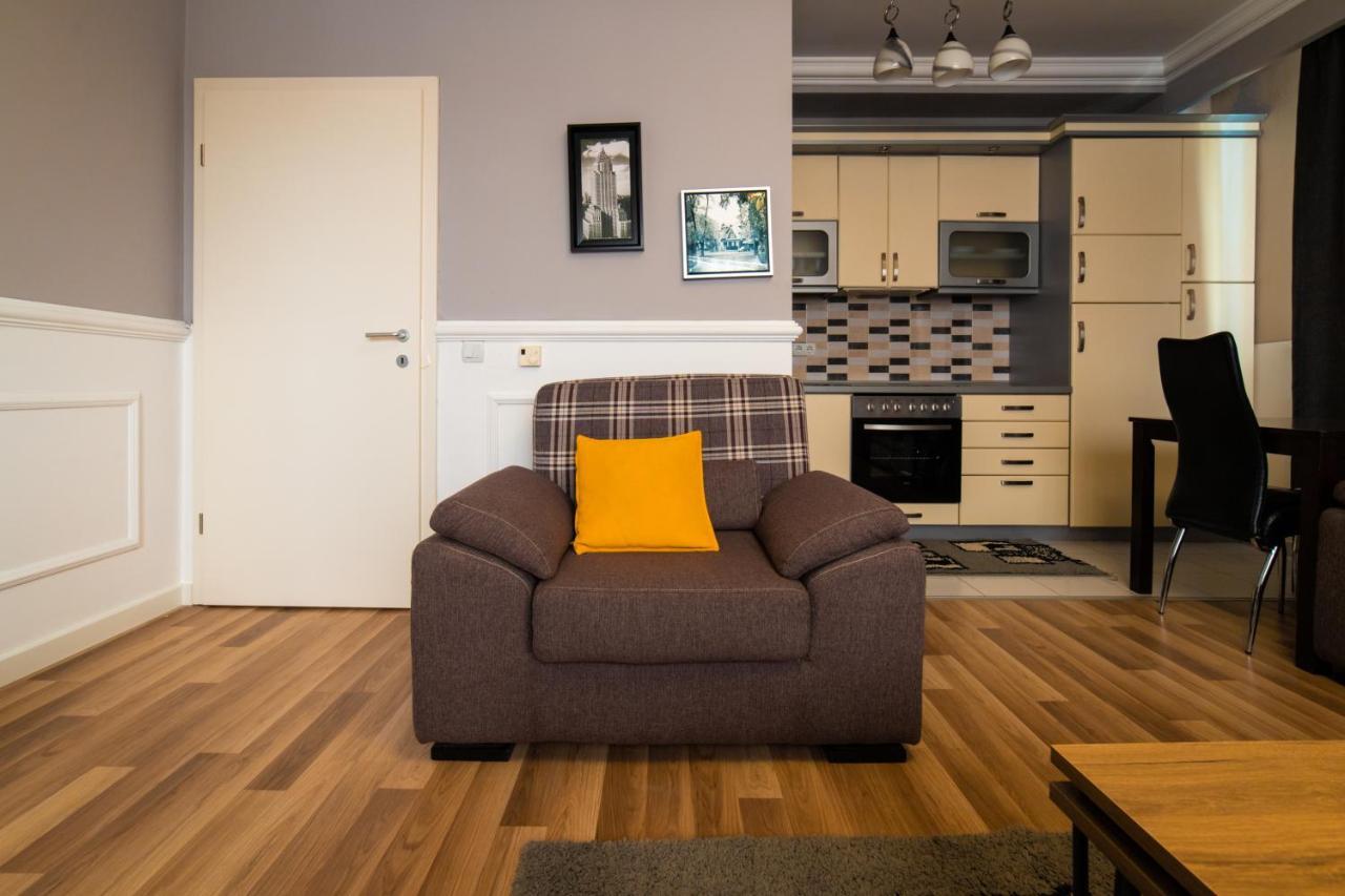Ferienwohnung CedarTREE Prishtina Pristina Exterior foto