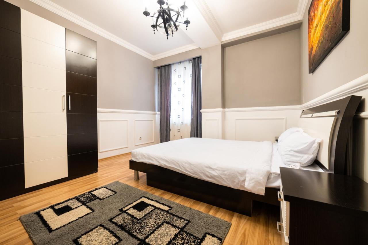 Ferienwohnung CedarTREE Prishtina Pristina Exterior foto
