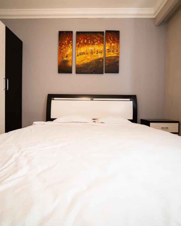 Ferienwohnung CedarTREE Prishtina Pristina Exterior foto