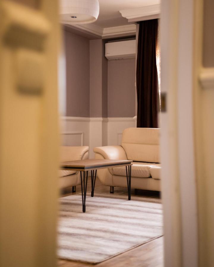 Ferienwohnung CedarTREE Prishtina Pristina Exterior foto