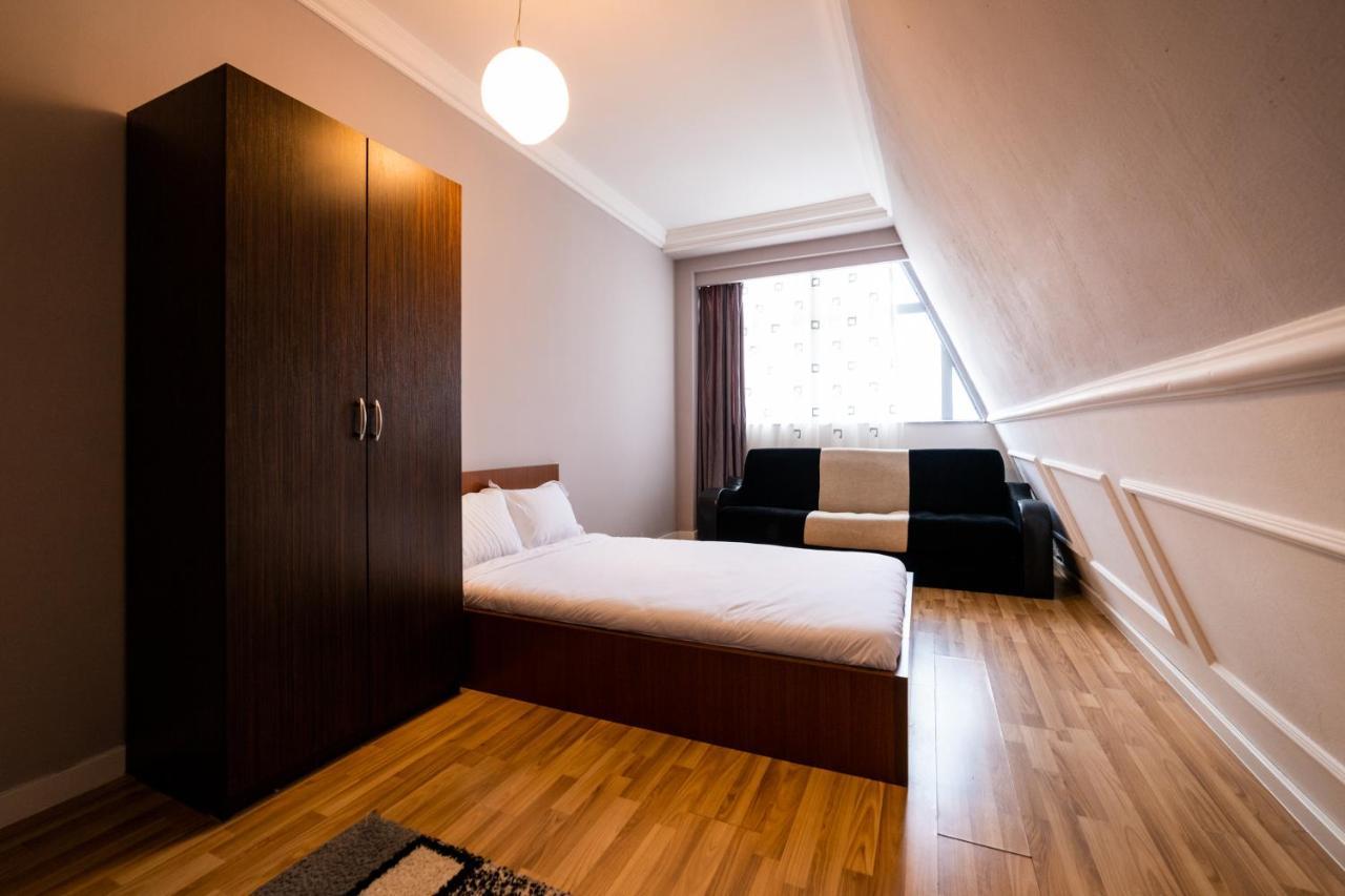 Ferienwohnung CedarTREE Prishtina Pristina Exterior foto